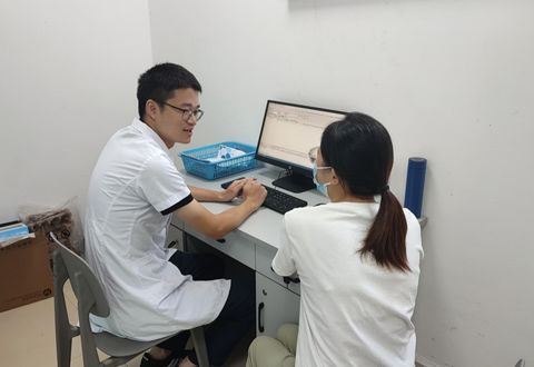 自贡四院开特色药学门诊，精准服务解决市民用药难题